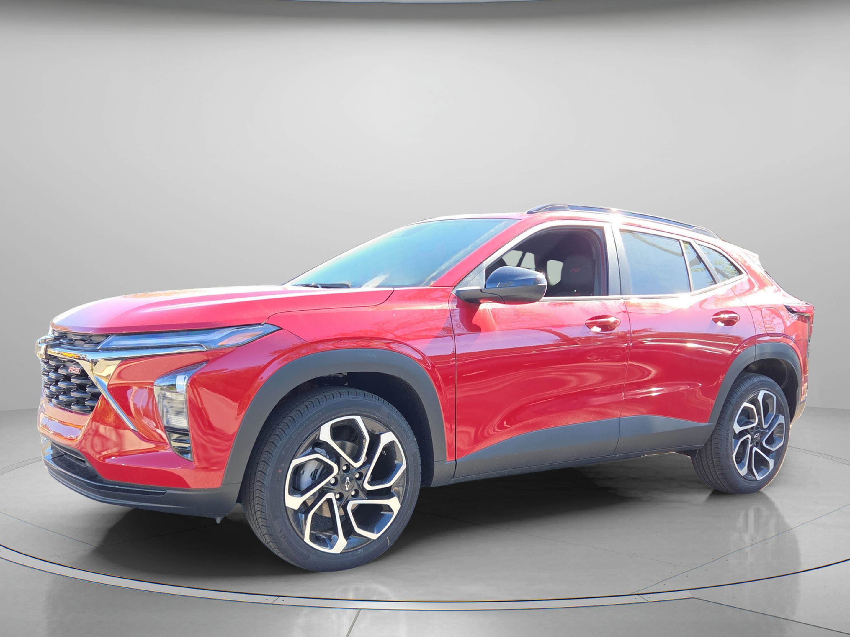 New 2026 Chevrolet Trax RS w/ Driver Confidence Package image 2