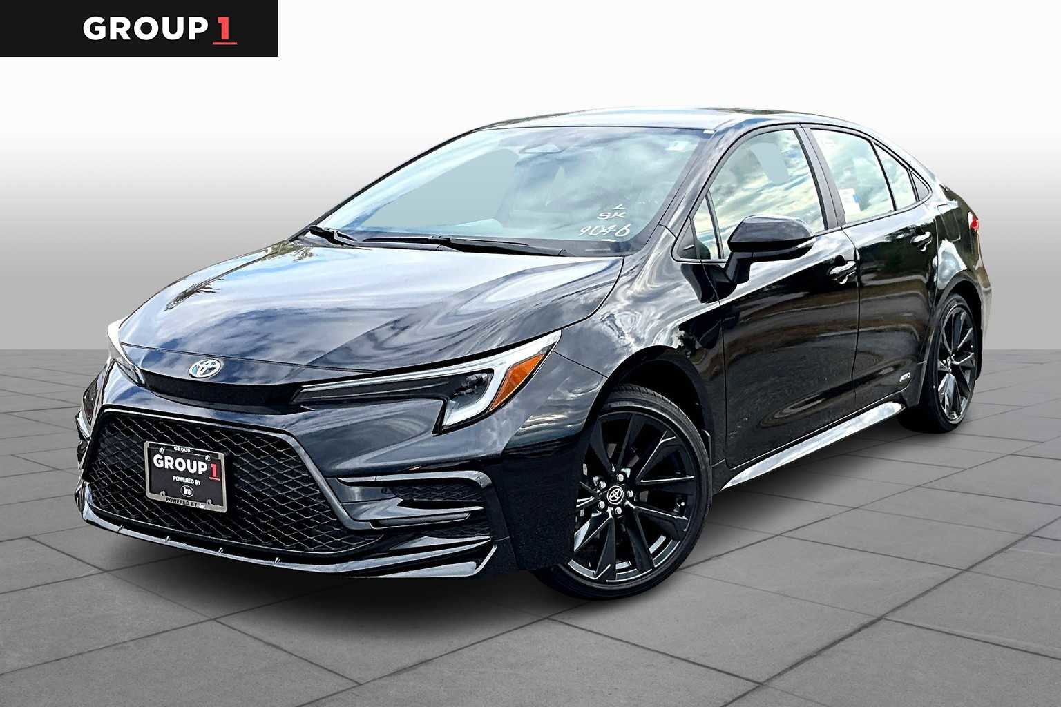 New 2025 Toyota Corolla SE video 1