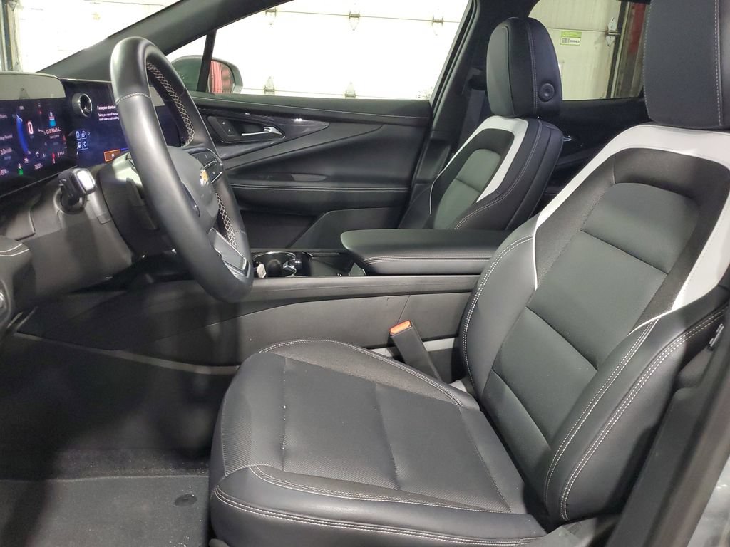 Used 2024 Chevrolet Blazer EV LT AWD/4WD image 17