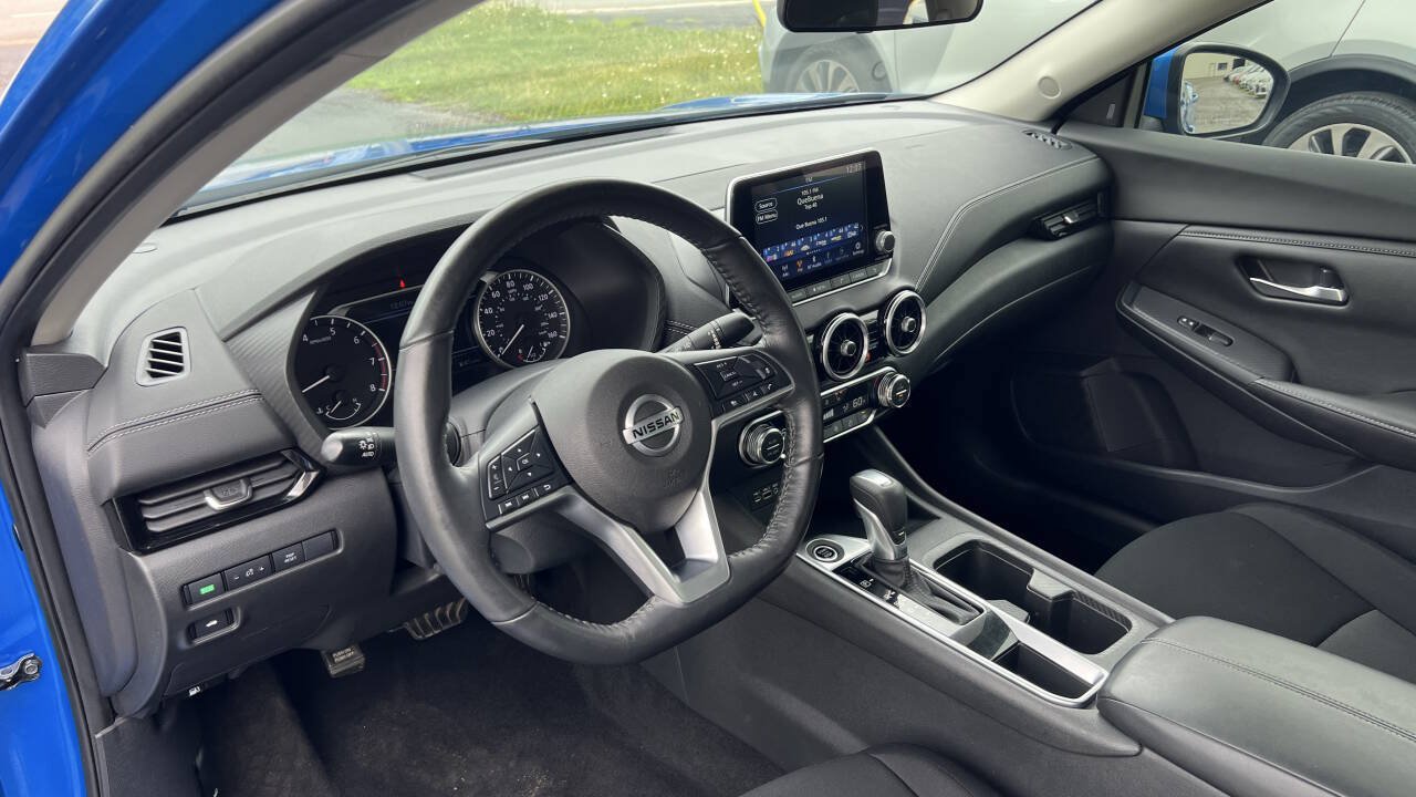 Used 2022 Nissan Sentra SV w/ All-Weather Package FWD image 10