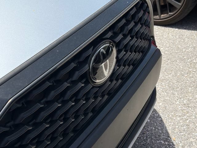 Used 2023 Toyota Corolla Cross L FWD image 3