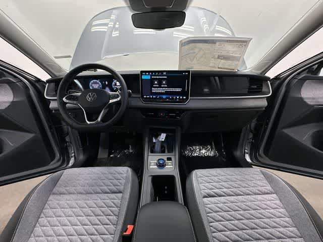 Used 2025 Volkswagen Tiguan S AWD/4WD image 18