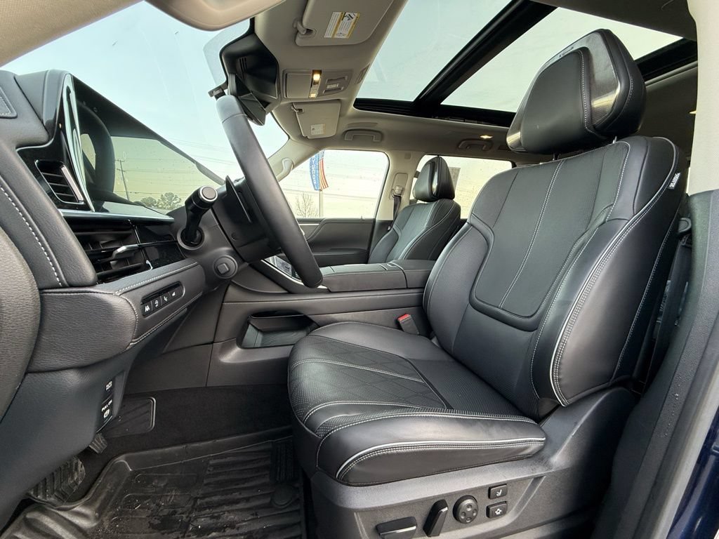Used 2025 INFINITI QX80 Sensory AWD/4WD image 21