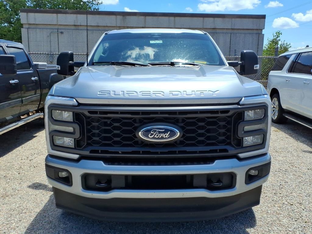 Used 2023 Ford F250 XL w/ STX Appearance Package AWD/4WD image 2