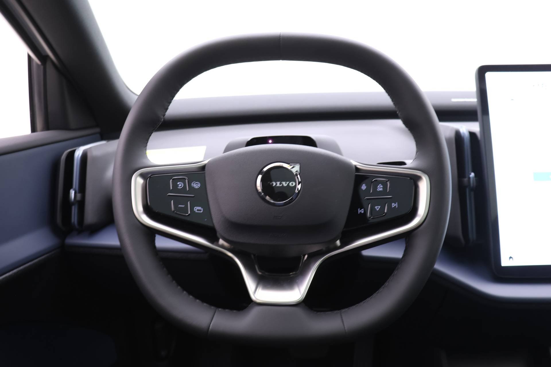 New 2026 Volvo EX30 Plus image 14