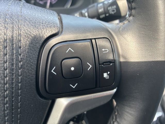 Used 2015 Toyota Highlander XLE AWD/4WD image 18