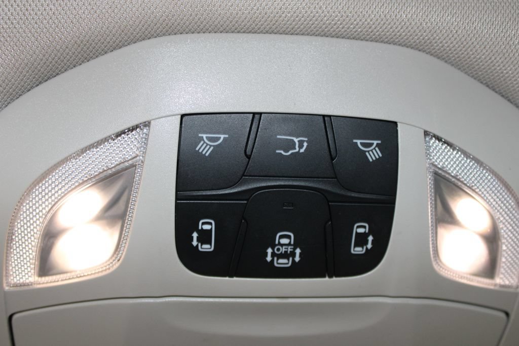 Used 2023 Chrysler Pacifica Limited FWD image 51