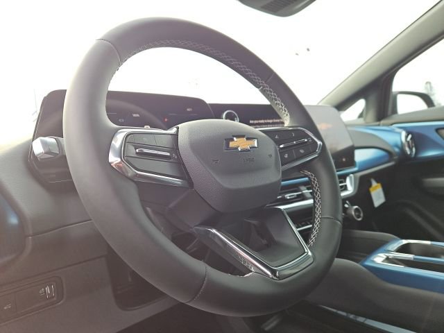 New 2026 Chevrolet Equinox EV LT AWD/4WD image 31