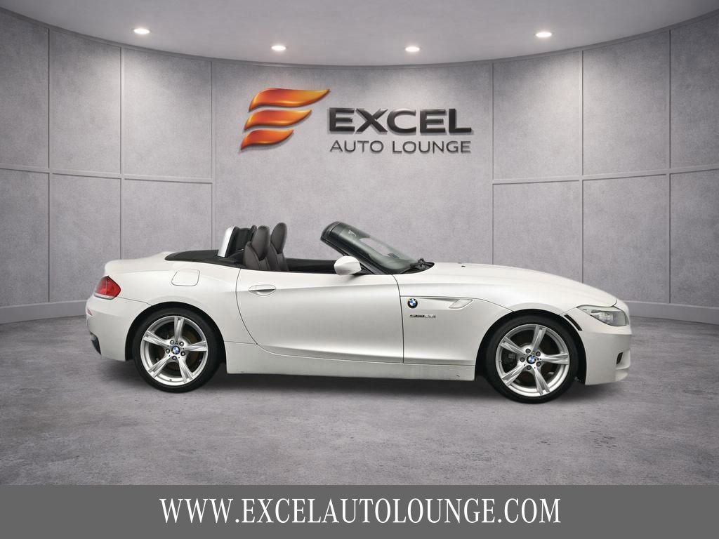 Used 2012 BMW Z4 sDrive28i RWD image 10