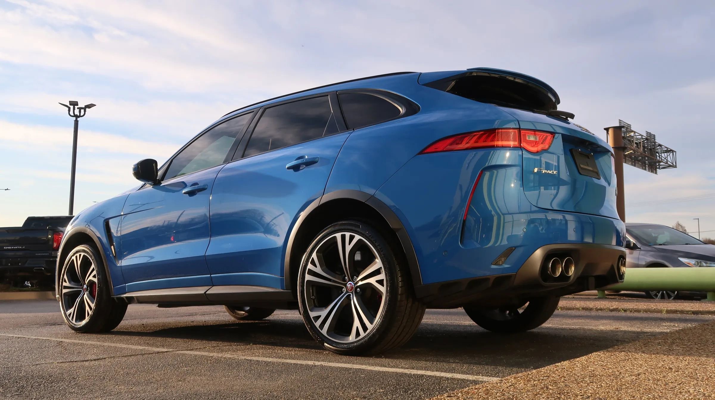 Used 2019 Jaguar F-PACE SVR AWD/4WD image 13