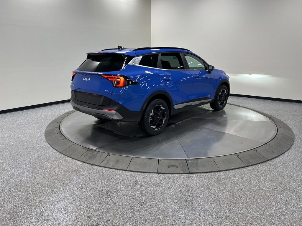 New 2026 Kia Sportage EX w/ EX Panorama Roof Package image 5