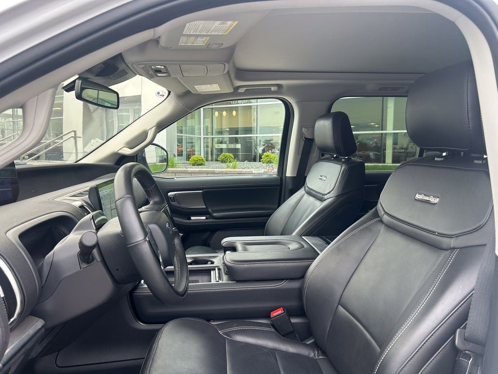 Certified 2025 Ford Expedition Platinum AWD/4WD image 10