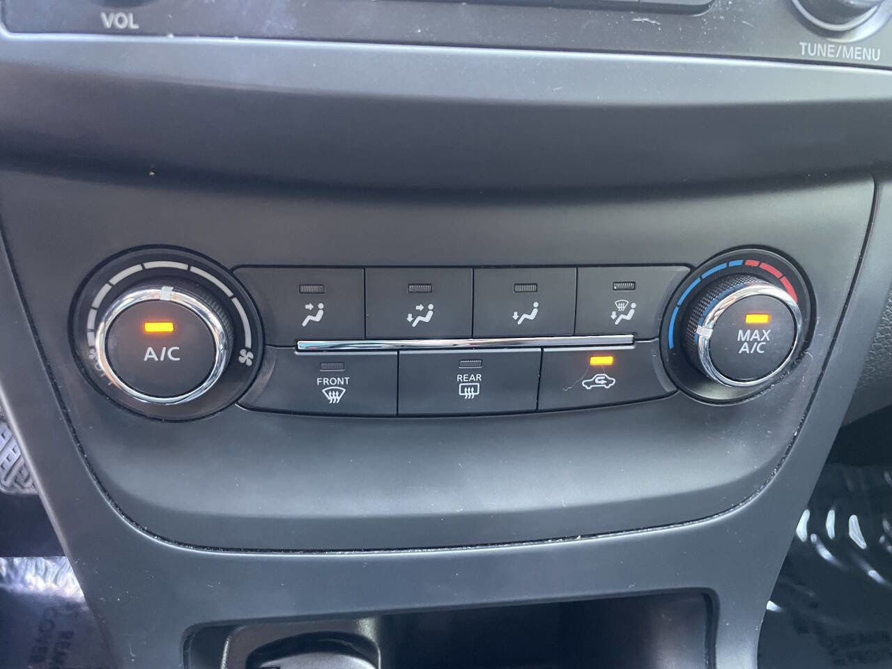 Used 2017 Nissan Sentra S image 15