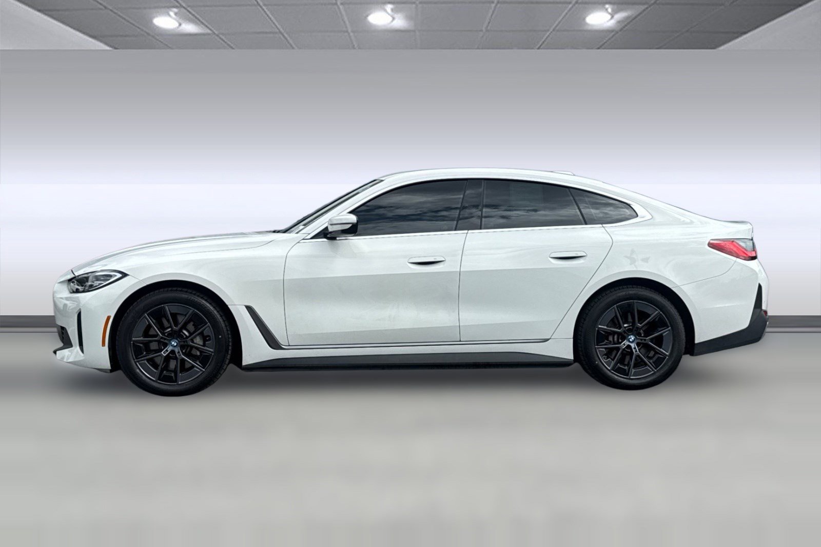 Certified 2023 BMW i4 eDrive35 w/ Premium Package RWD image 2