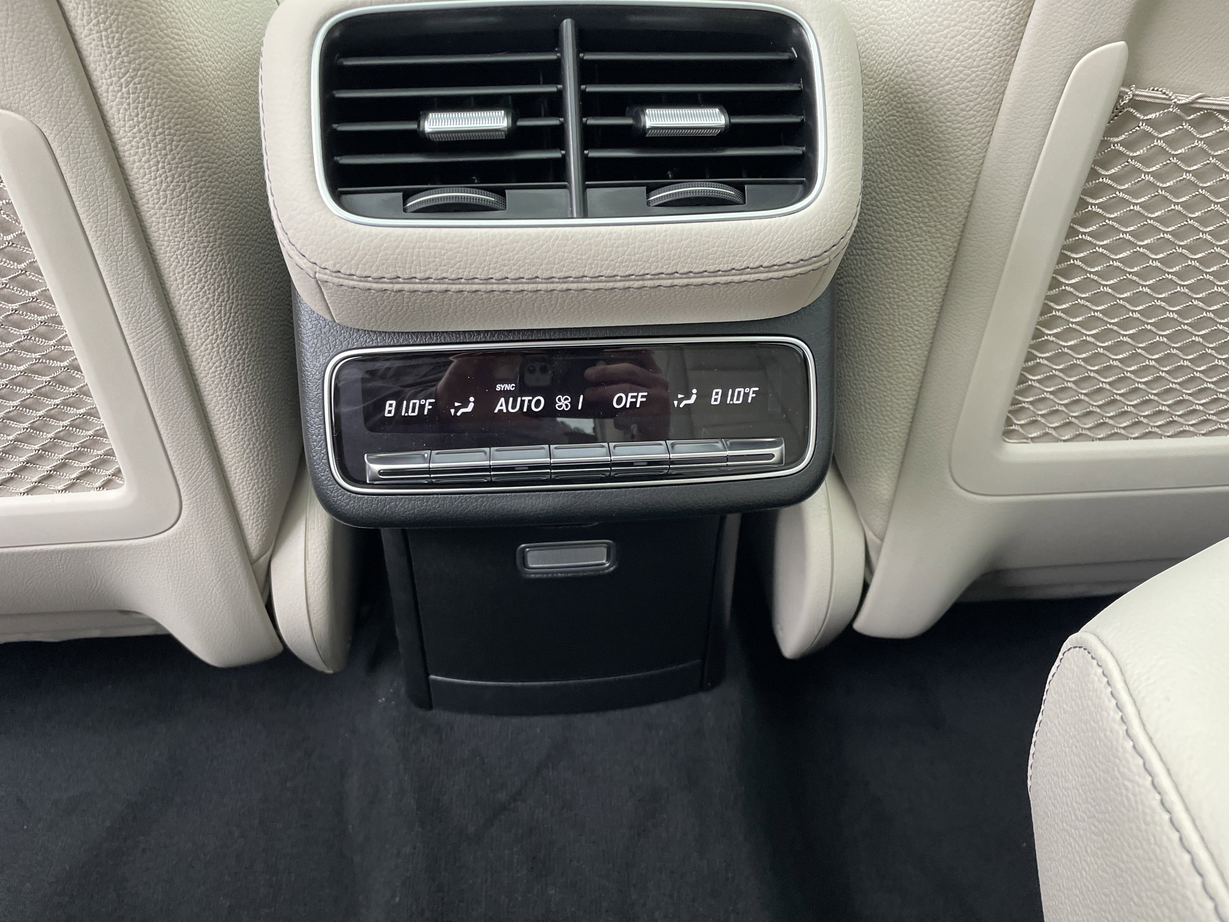 New 2026 Mercedes-Benz GLS 450 4MATIC image 39