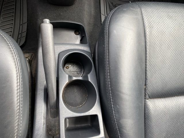 Used 2006 Pontiac Vibe AWD w/ Sport Package image 19