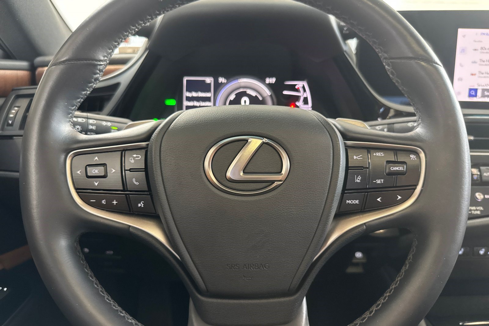 Certified 2024 Lexus ES 300h w/ Premium Package FWD image 28