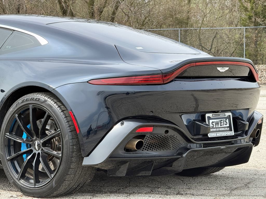 Used 2019 Aston Martin V8 Vantage Coupe image 29