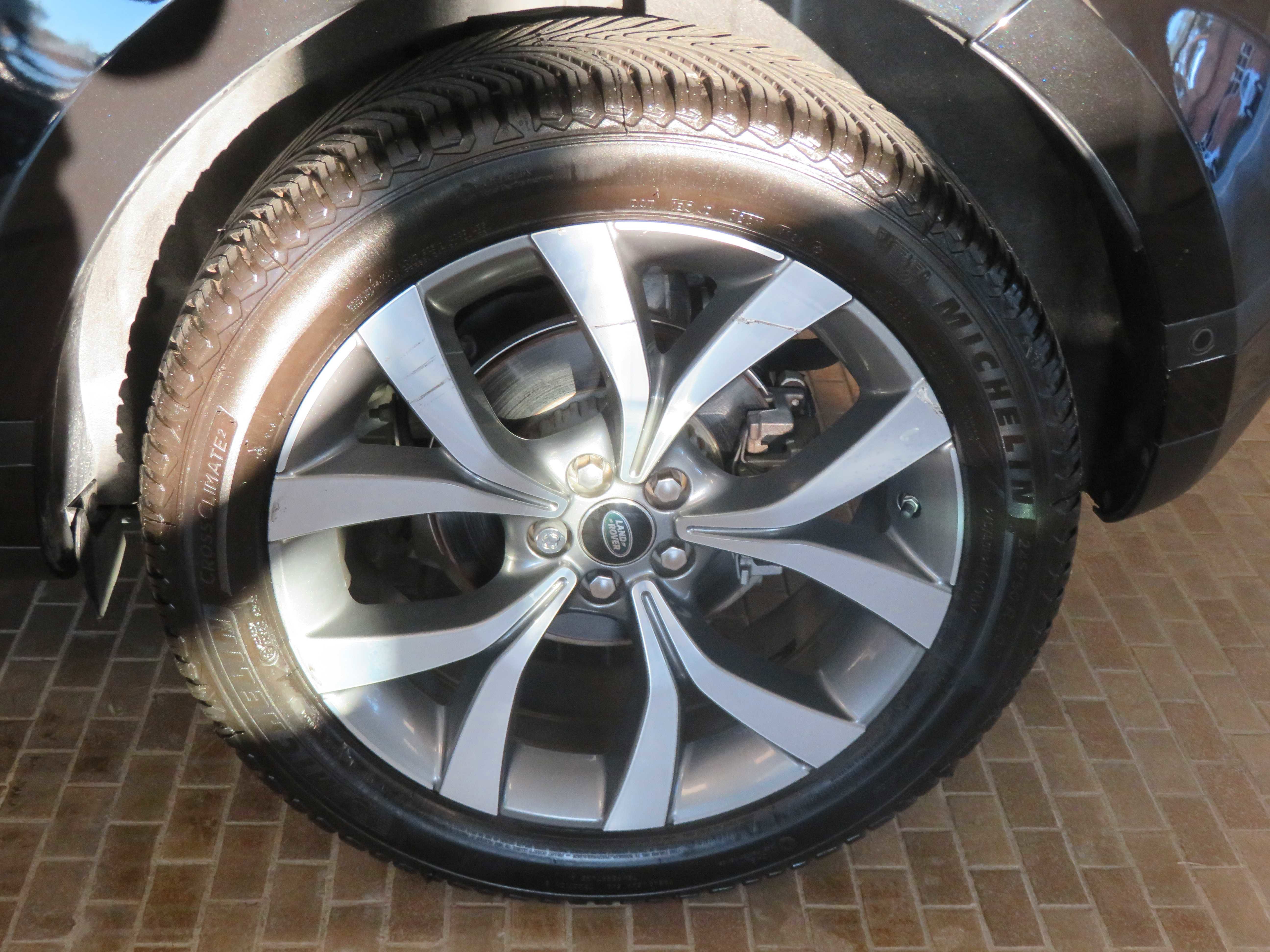 Used 2020 Land Rover Range Rover Evoque SE image 8