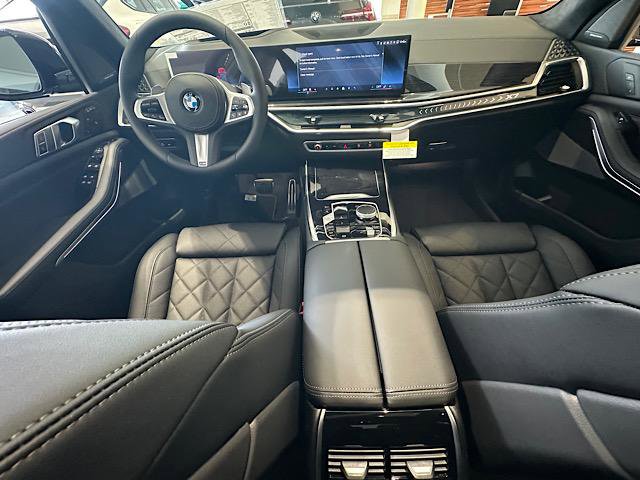 New 2026 BMW X7 xDrive40i w/ M Sport Package image 6