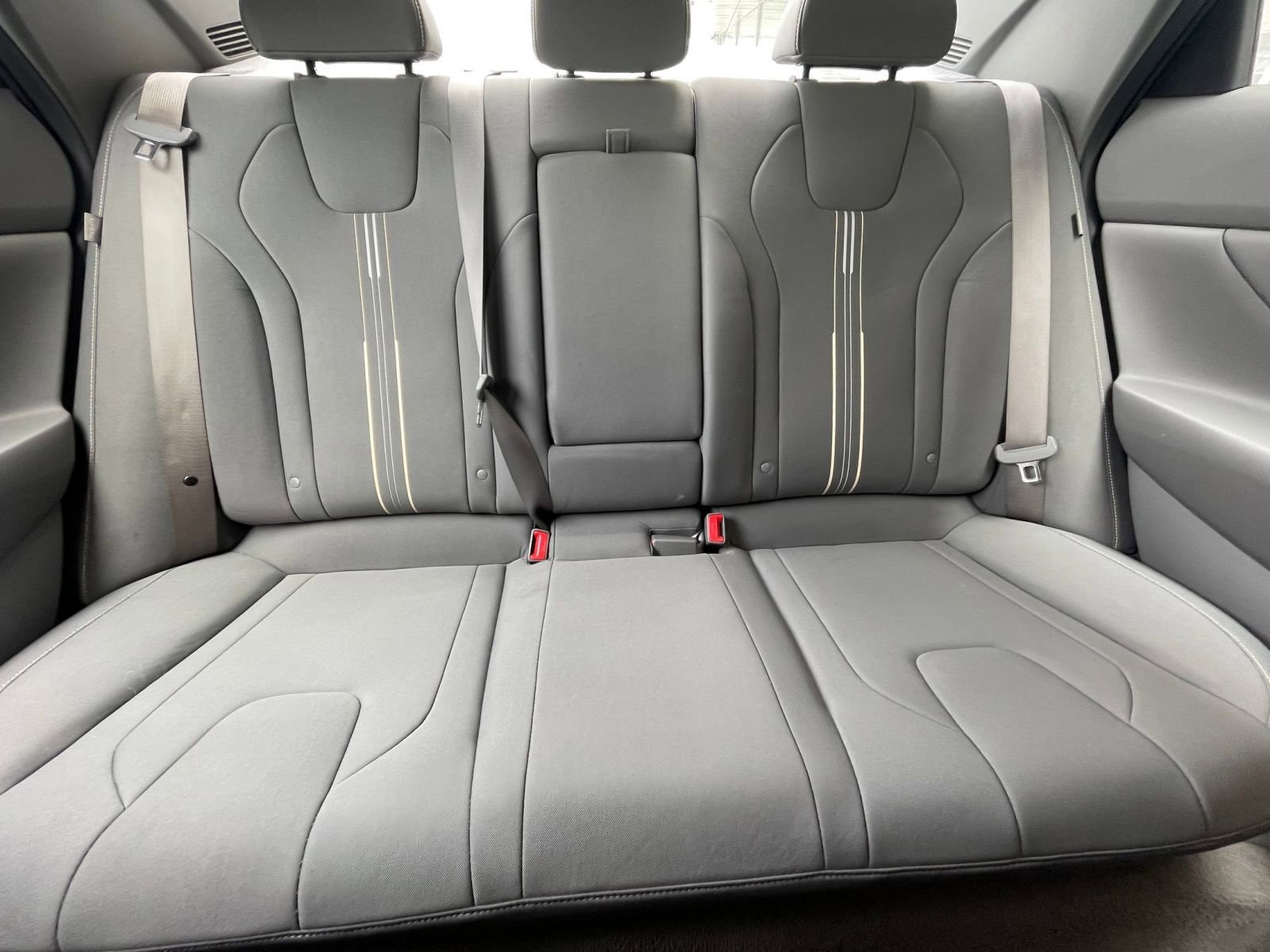 Used 2025 Hyundai Elantra SEL image 37