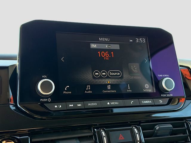 Used 2025 Nissan Pathfinder SV image 14