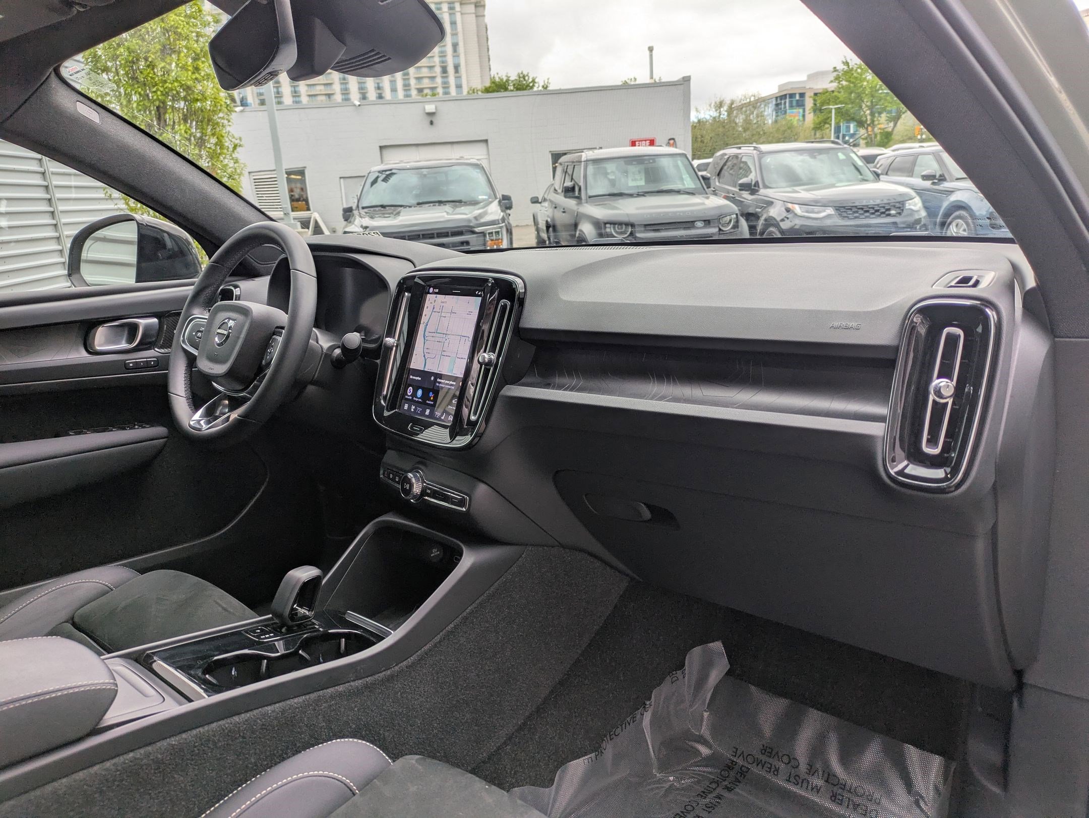 Used 2023 Volvo C40 P8 Recharge Ultimate AWD/4WD image 28