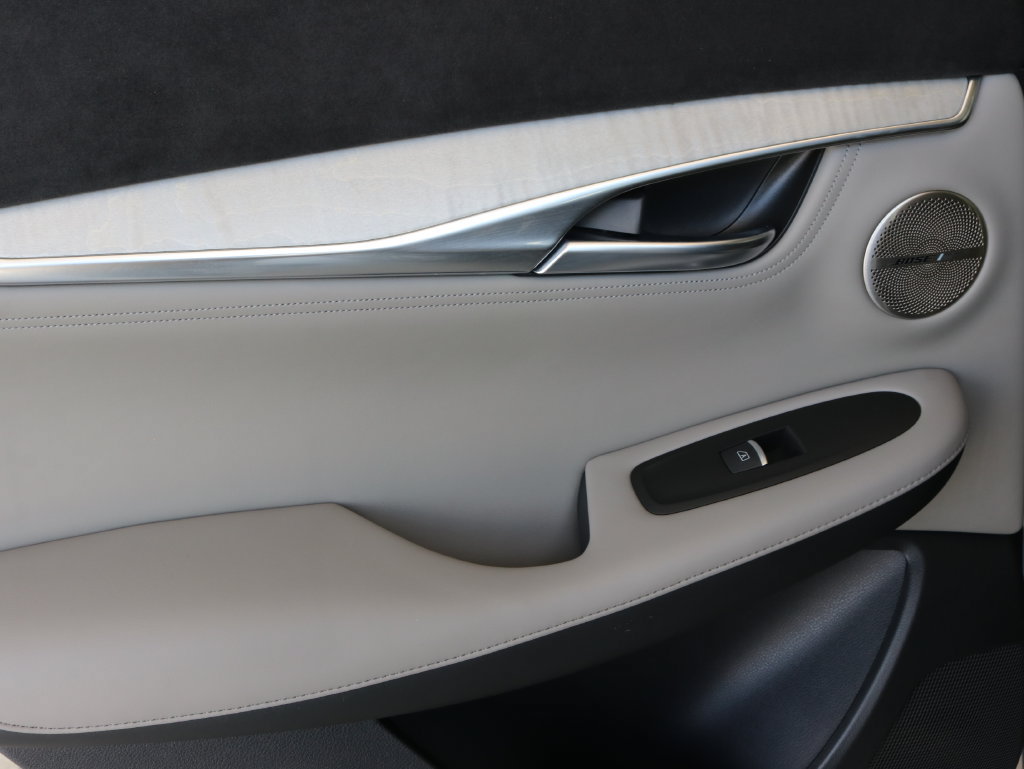 Used 2023 INFINITI QX50 Sensory AWD/4WD image 33