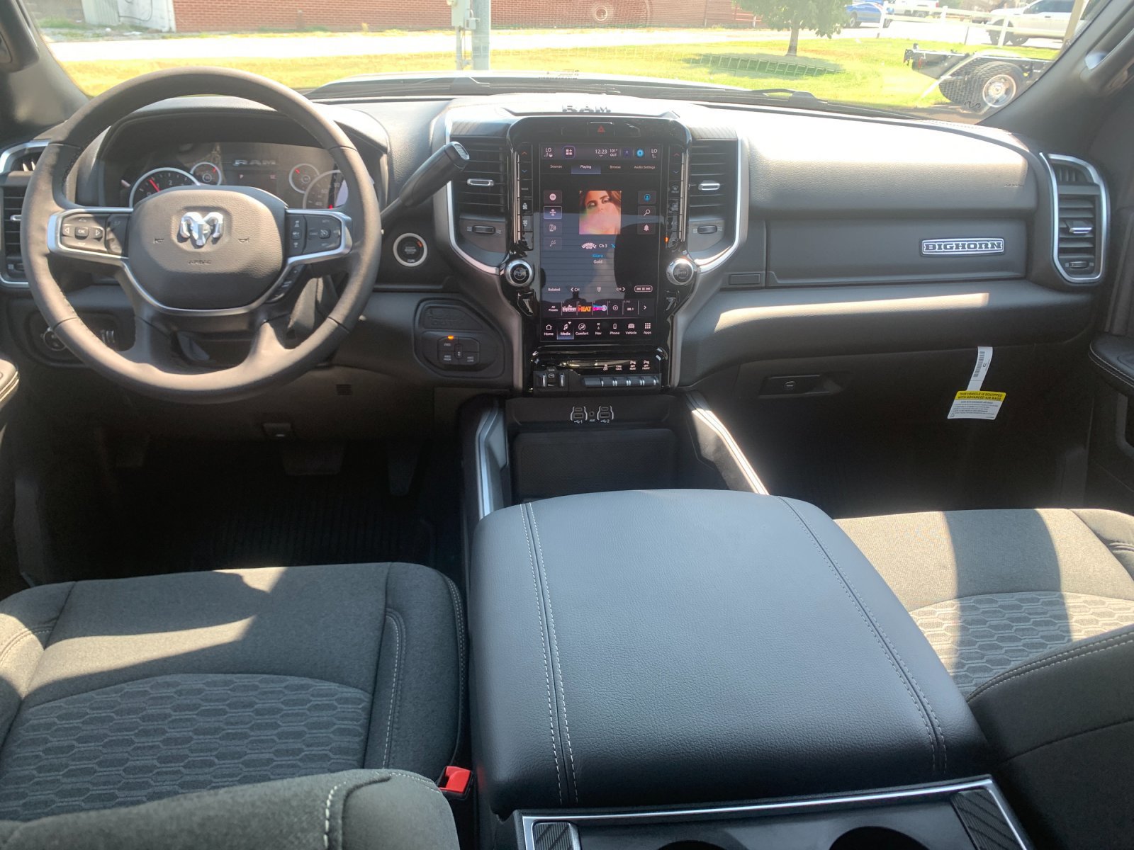 New 2026 RAM 2500 Big Horn AWD/4WD image 15