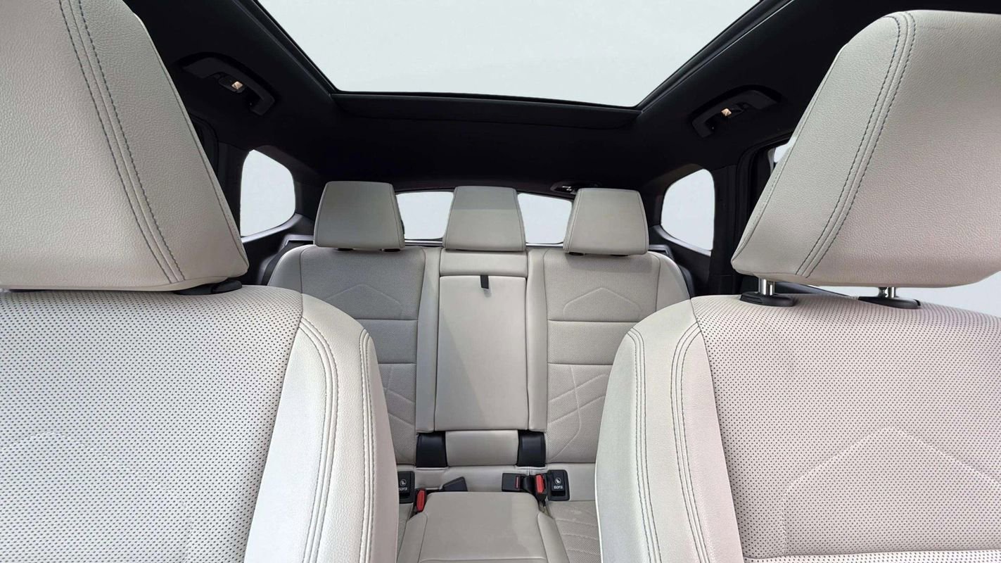 Used 2023 BMW X1 xDrive28i image 16