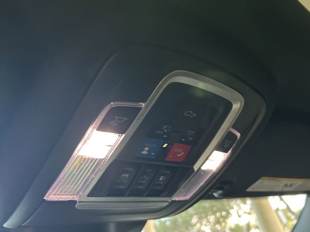 Used 2020 RAM 3500 Limited image 49