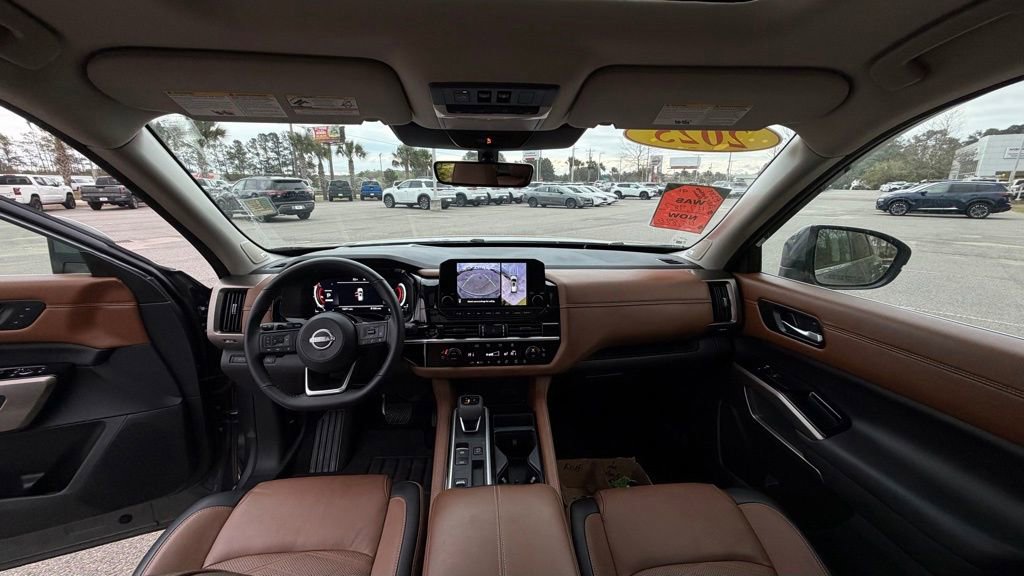 Certified 2025 Nissan Pathfinder Platinum w/ Cargo Package image 31