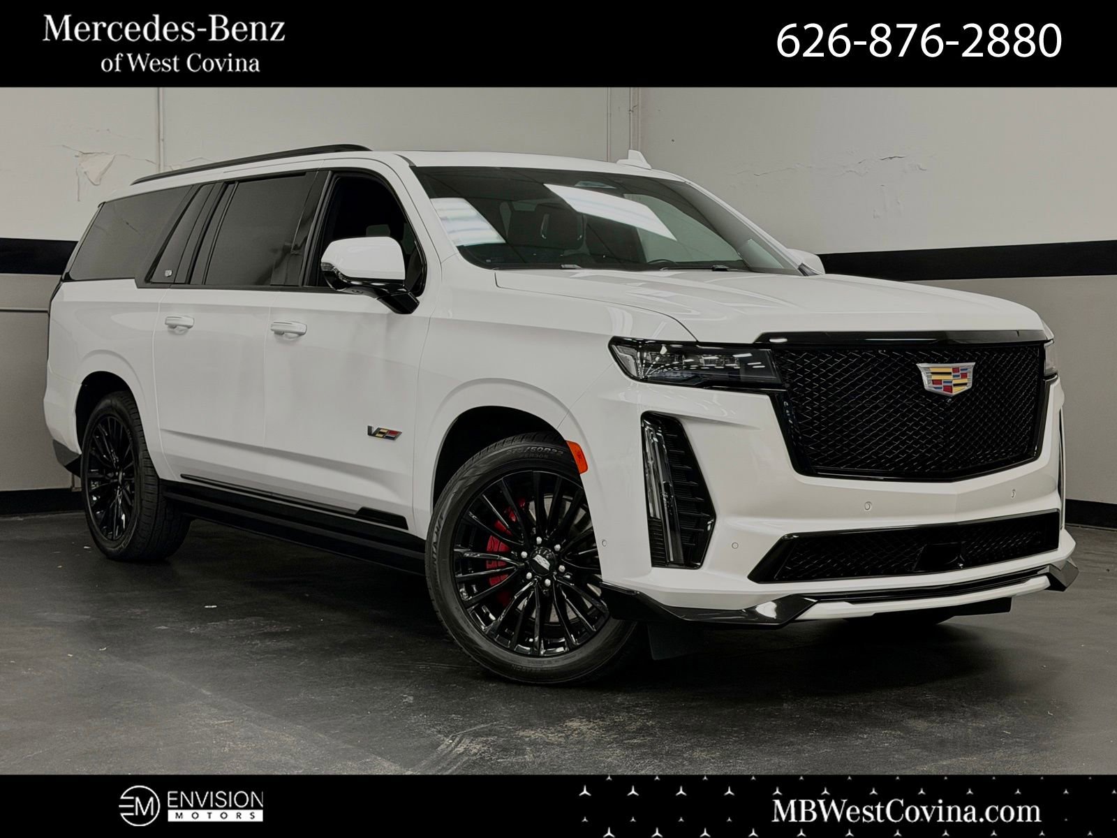 Used 2023 Cadillac Escalade ESV V