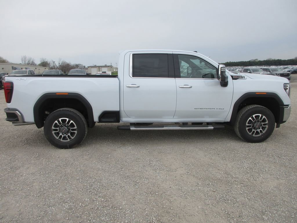 New 2026 GMC Sierra 2500 SLT image 3