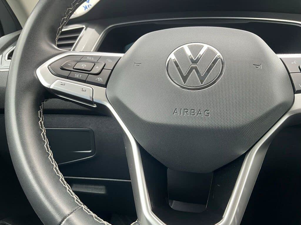 Used 2022 Volkswagen Tiguan SE AWD/4WD image 22