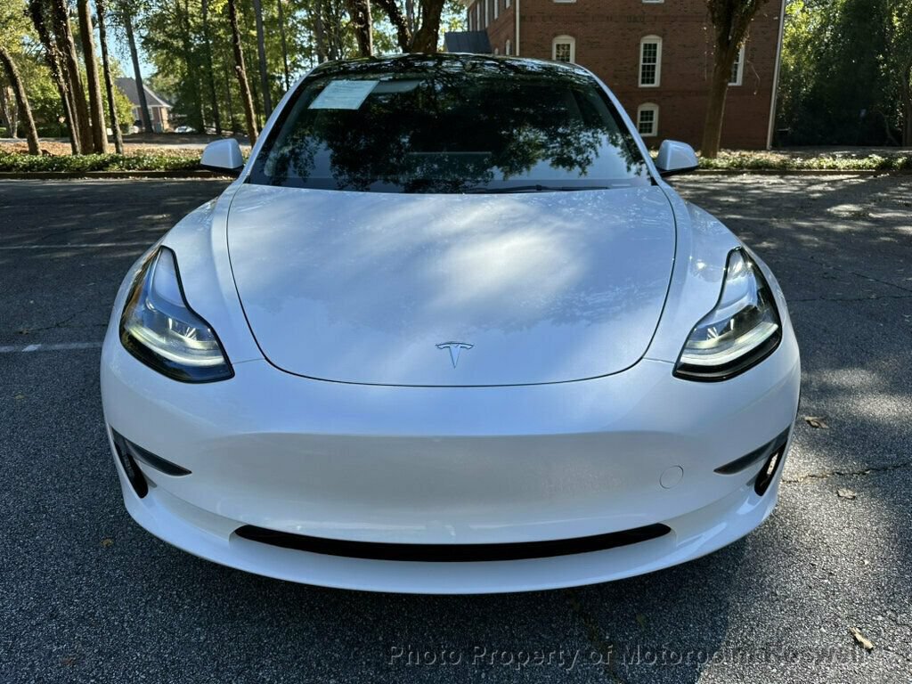 Used 2023 Tesla Model 3 Standard Range RWD image 3