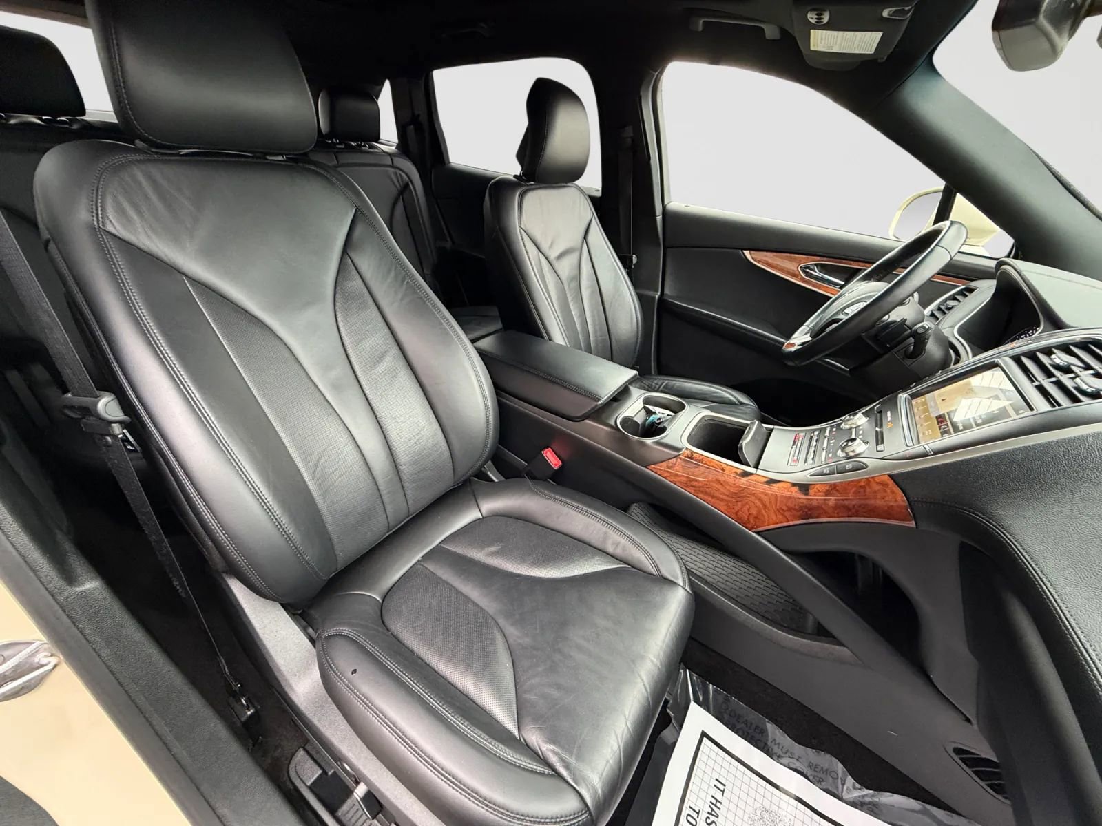 Used 2018 Lincoln MKX Select w/ Select Plus Package image 17