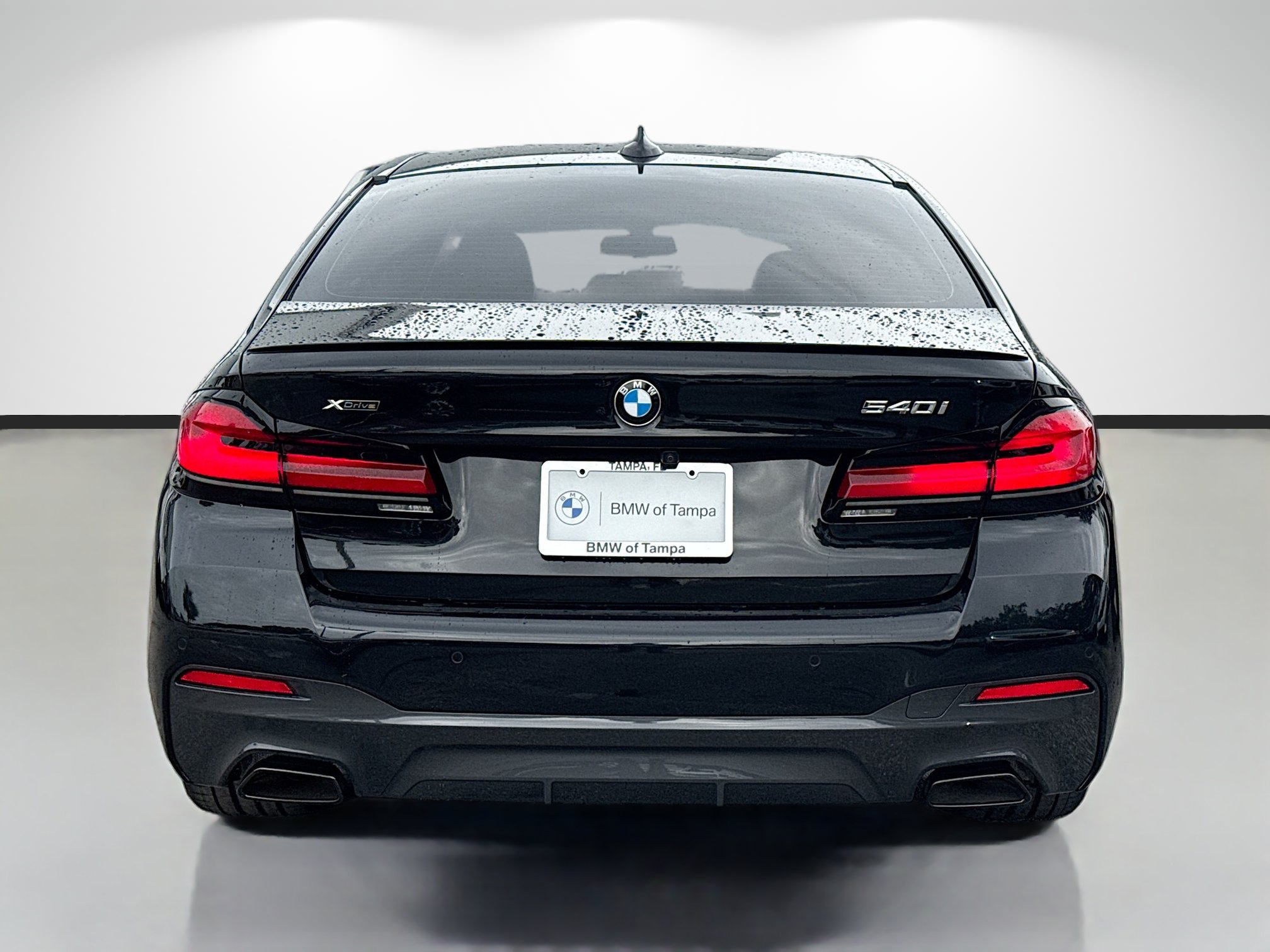 Used 2023 BMW 540i xDrive w/ Executive Package AWD/4WD image 4