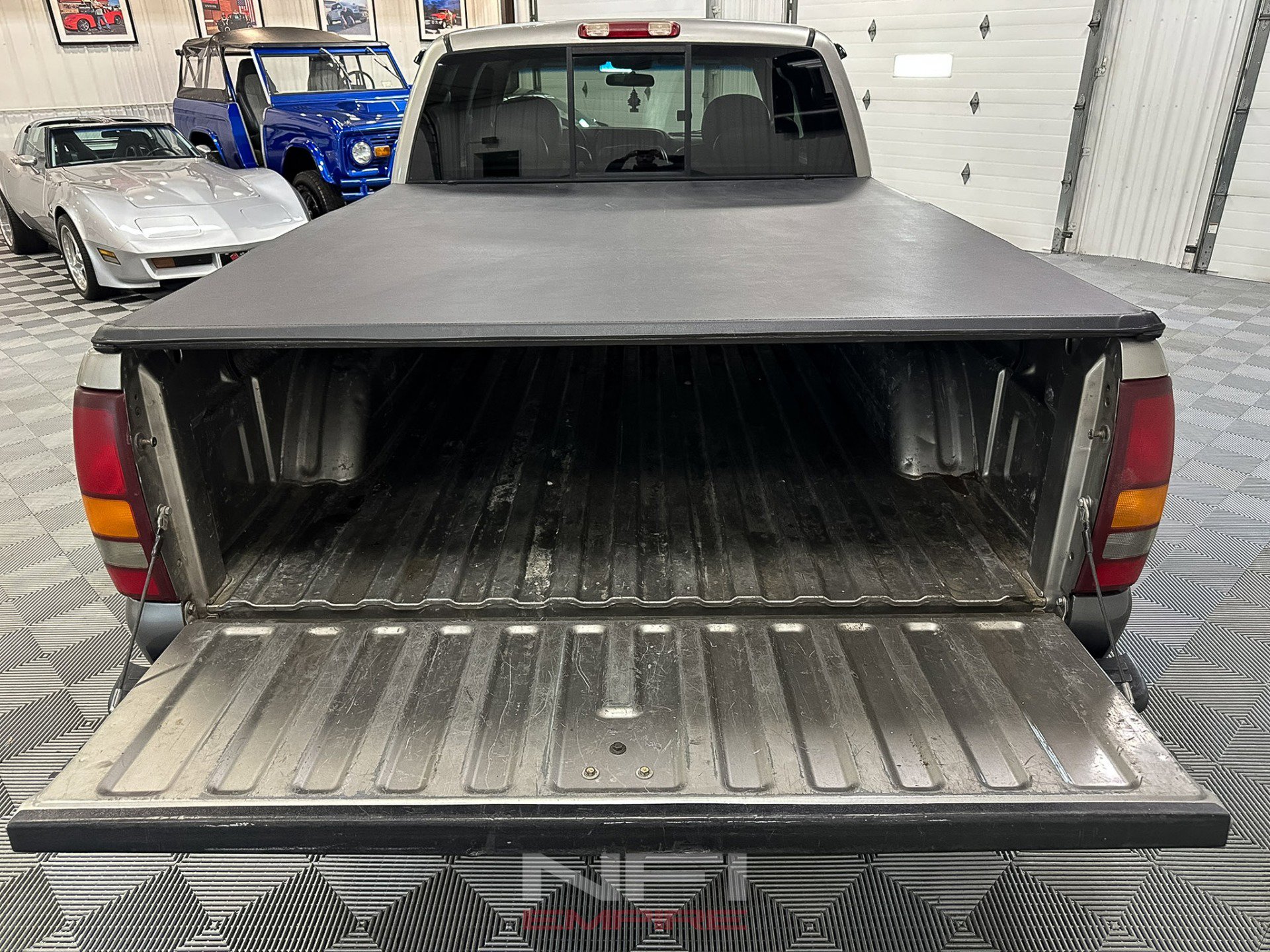 Used 2000 Chevrolet Silverado 1500 LS image 38