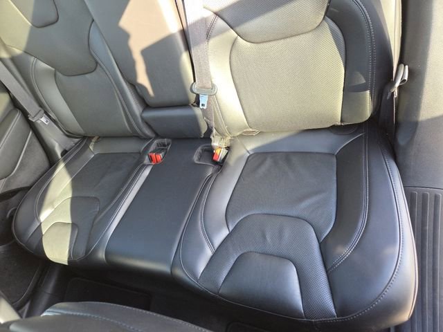 Used 2021 Jeep Cherokee Limited image 27