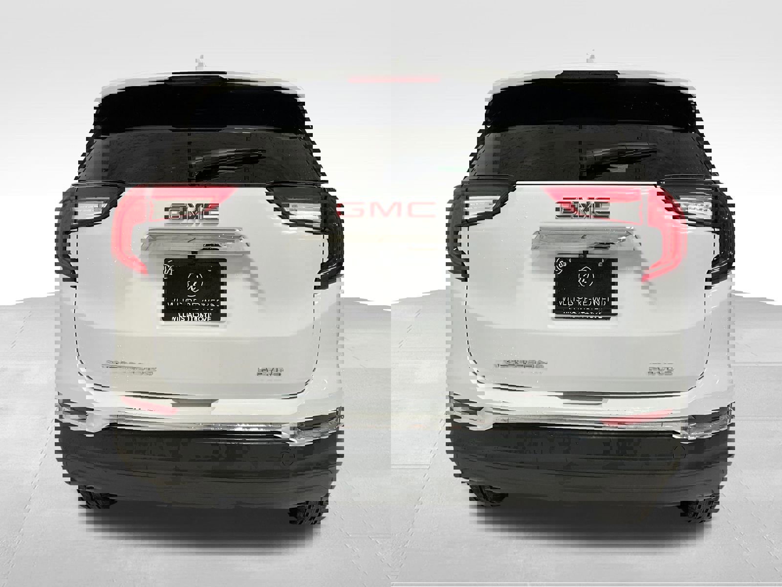 Used 2024 GMC Terrain SLT image 3