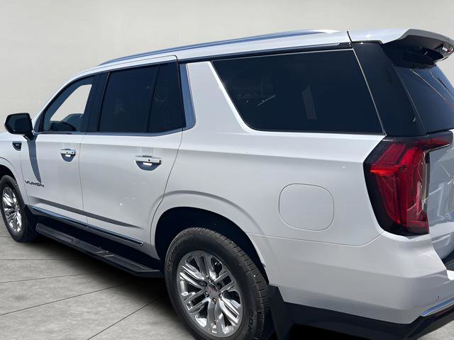Used 2024 GMC Yukon SLT AWD/4WD image 3