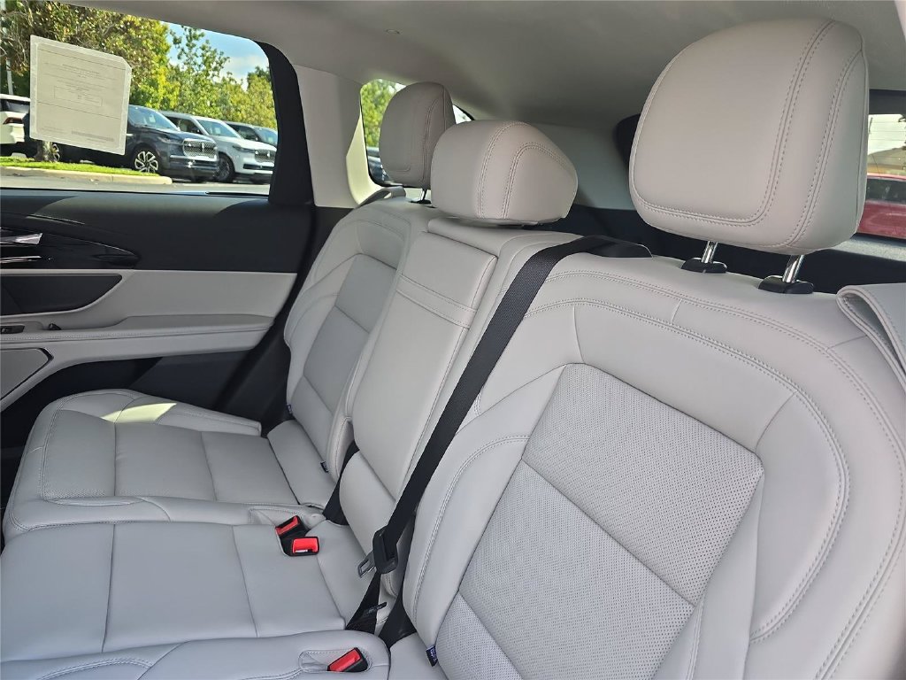 New 2026 Lincoln Nautilus Premier w/ Equipment Group 102A AWD/4WD image 11
