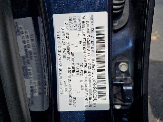 Used 2023 MAZDA MAZDA3 s FWD image 16