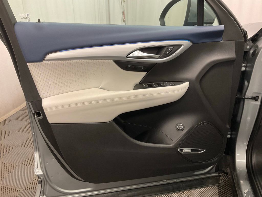 Used 2024 Buick Envision Avenir AWD/4WD image 10