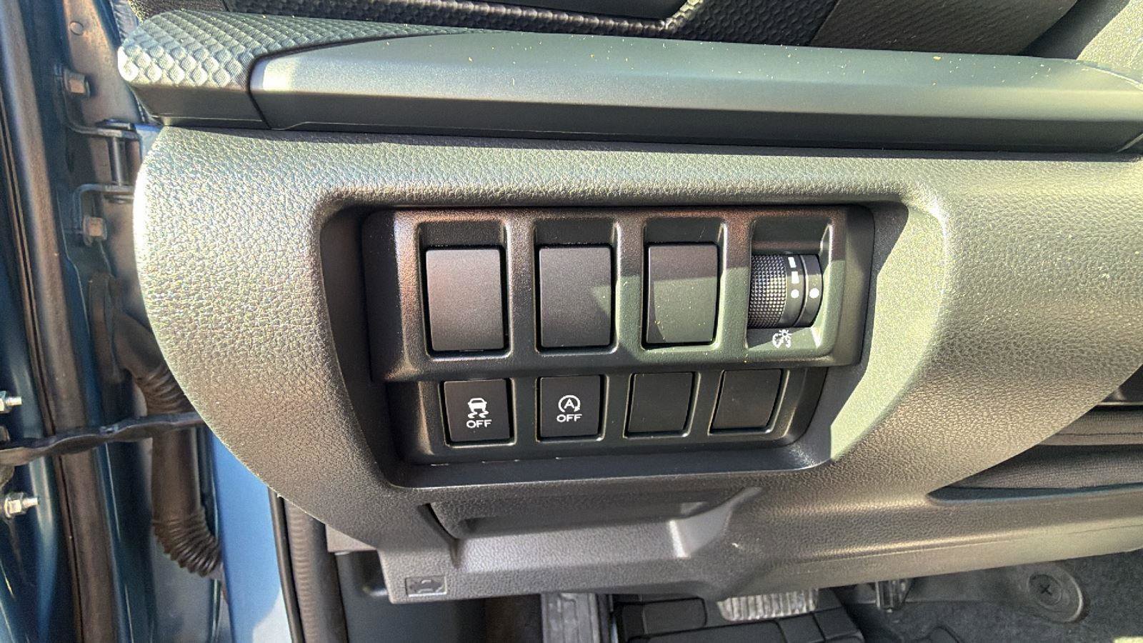 Used 2020 Subaru Forester w/ Alloy Wheel Package image 18