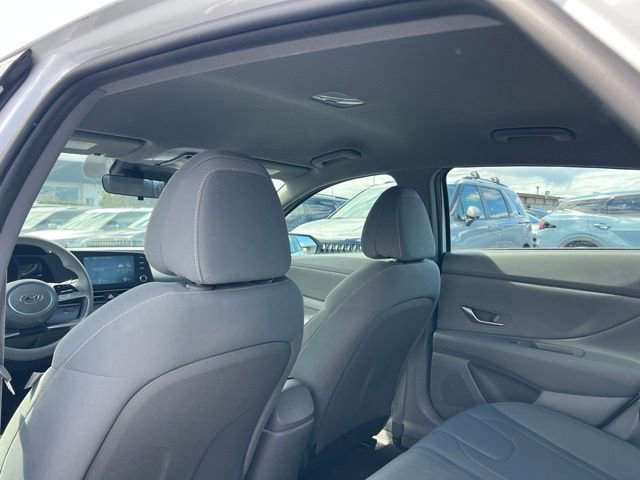 Used 2021 Hyundai Elantra SEL w/ Cargo Package FWD image 9