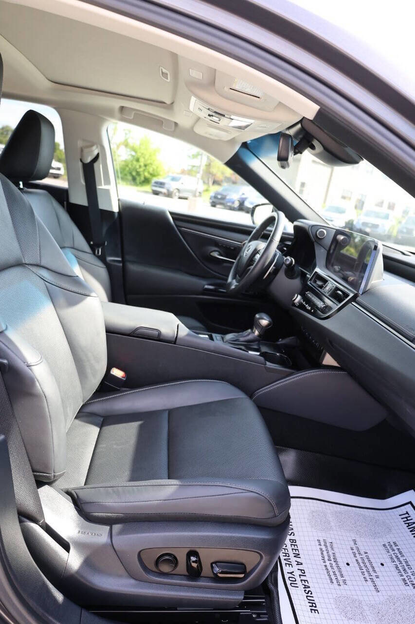 Used 2023 Lexus ES 250 w/ Premium Package AWD/4WD image 15