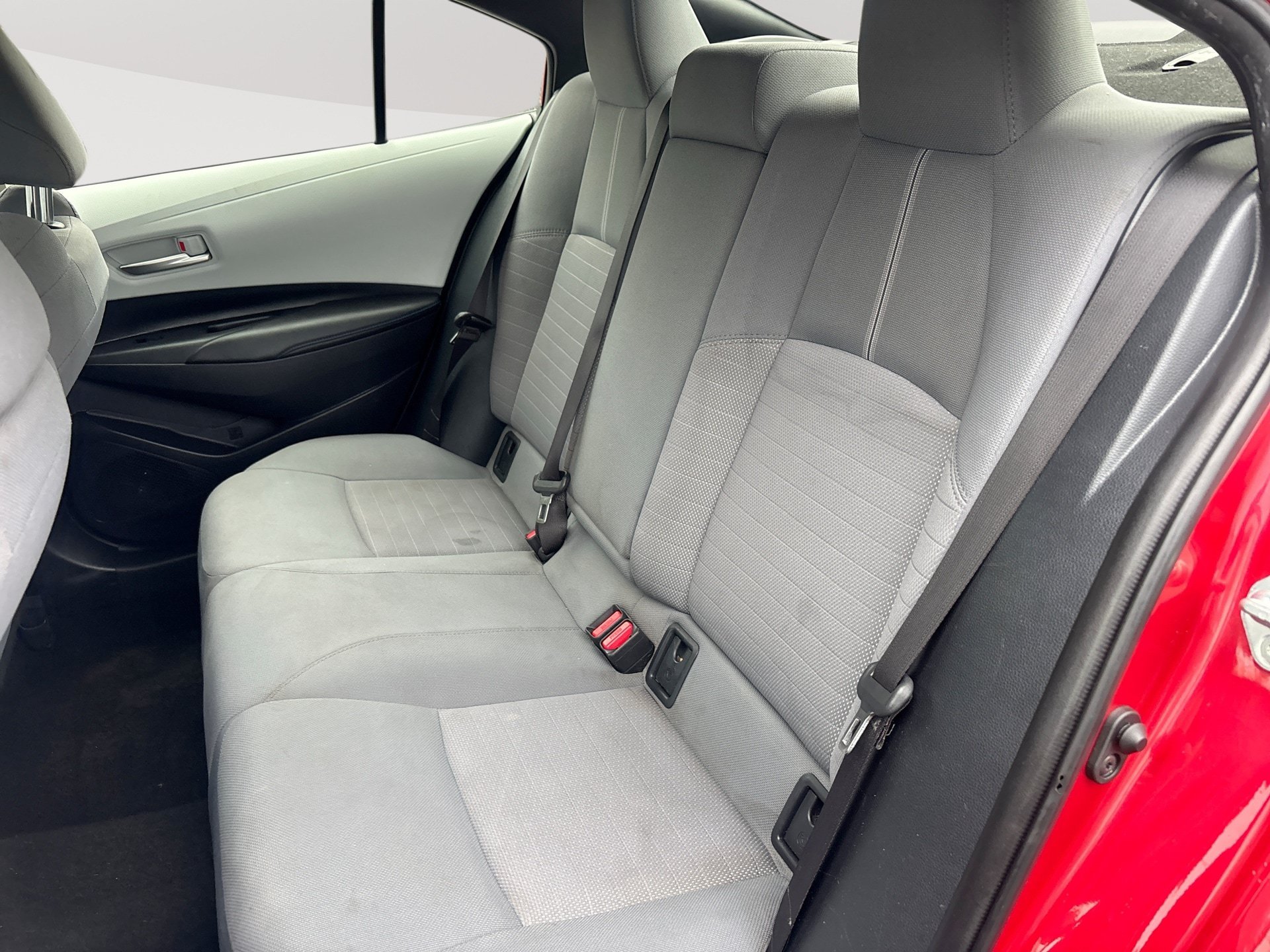 Used 2020 Toyota Corolla SE w/ SE Premium Package FWD image 26