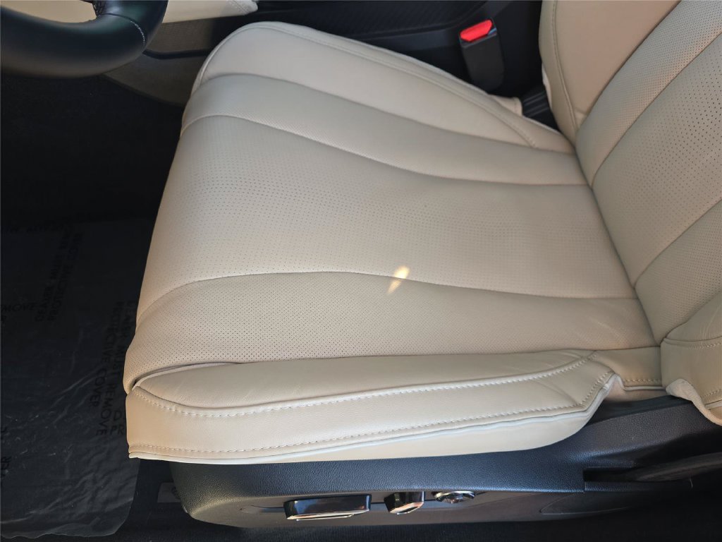 Used 2023 Acura MDX w/ Advance Package AWD/4WD image 16